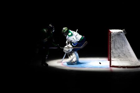 «Анахайм» обыграл «Эдмонтон» со счётом 5:2 в шестом матче