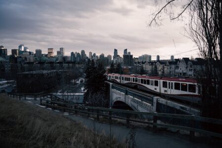 В Калгари пешеход погиб под колёсами CTrain