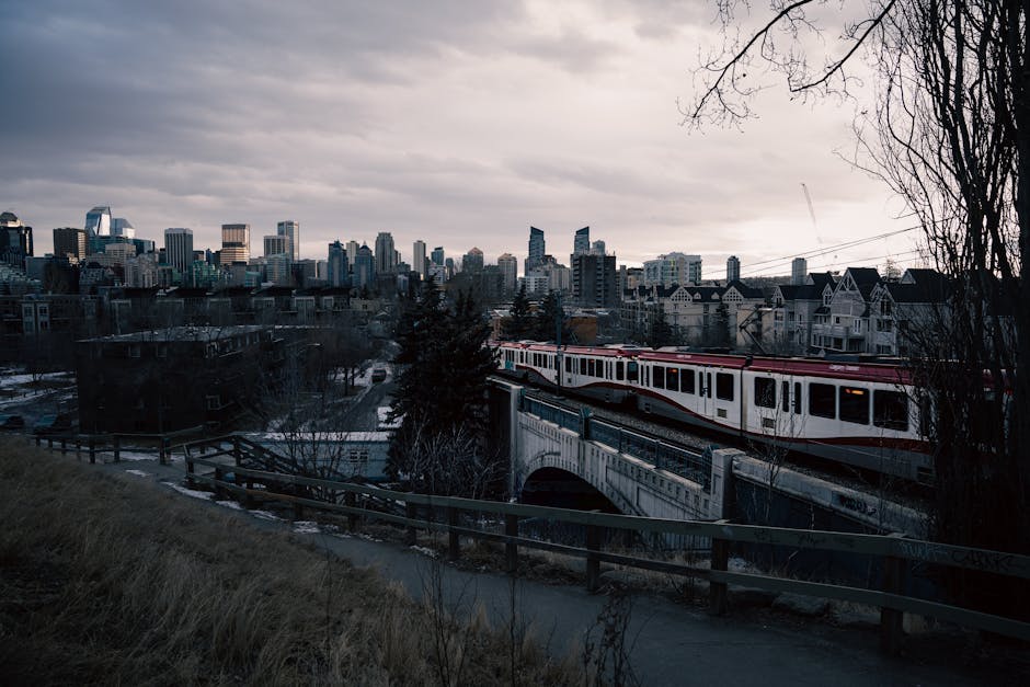 В Калгари поезд CTrain сбил пешехода — мужчина в критическом состоянии