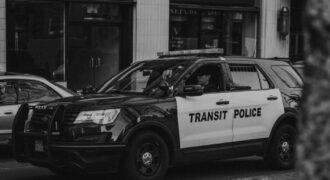 Полиция Калгари усилила патрулирование южных станций CTrain