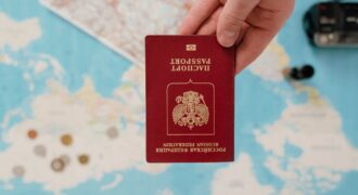 Канада упростила визовые требования для граждан Индонезии и Малайзии